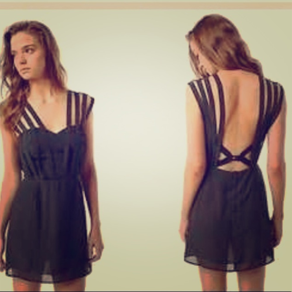 Black strappy chiffon back closure dress