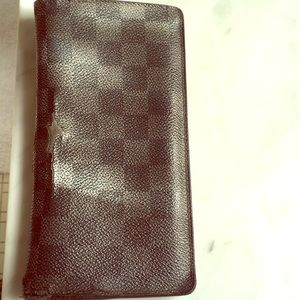 Men’s Louis  Vuitton wallet