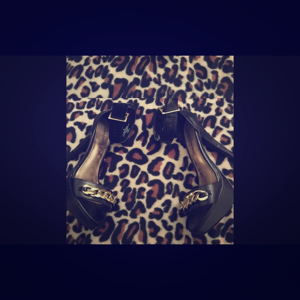 Steve Madden size 7 shoe
