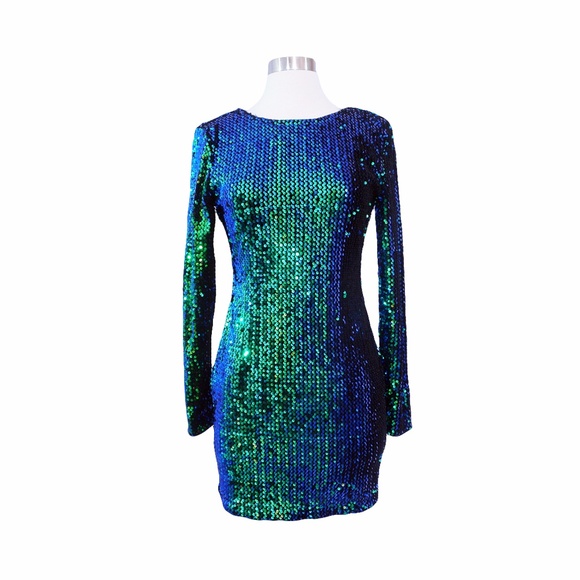 Green Iridescent Long Sleeve Bodycon Sequin Dress - Picture 6 of 8