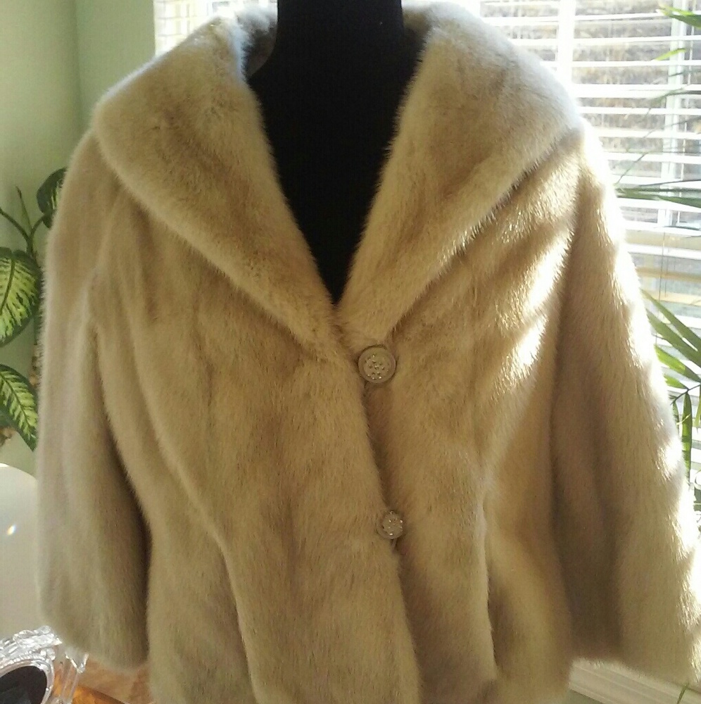 Vintage off white cape