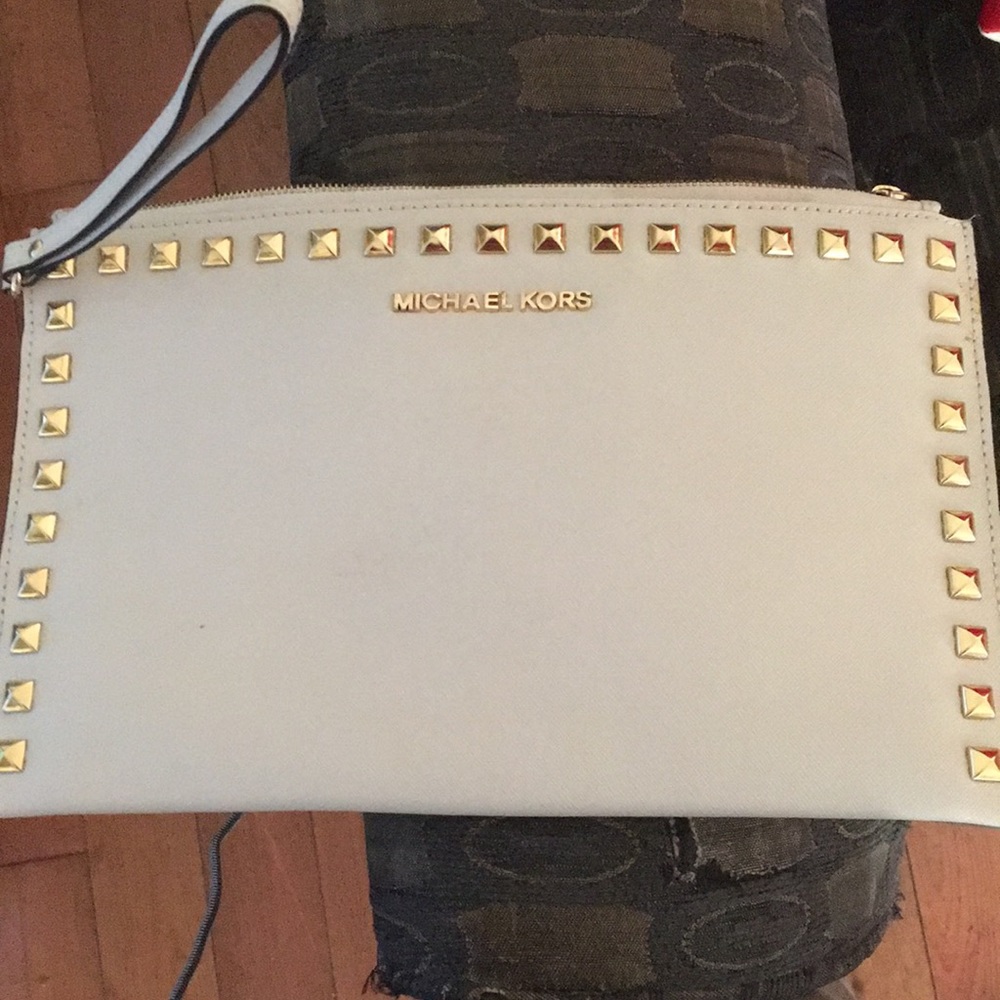 Michael Kors Creme Clutch