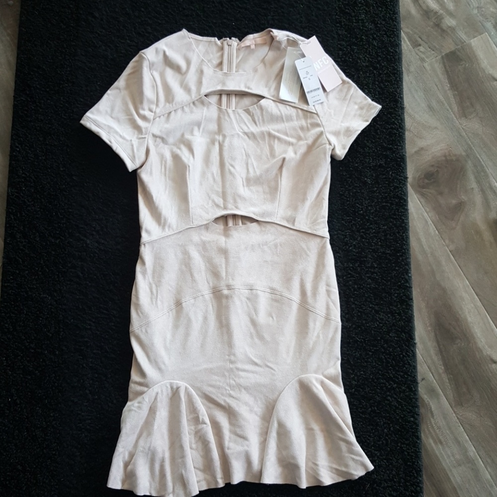 Pleated sleeve dress