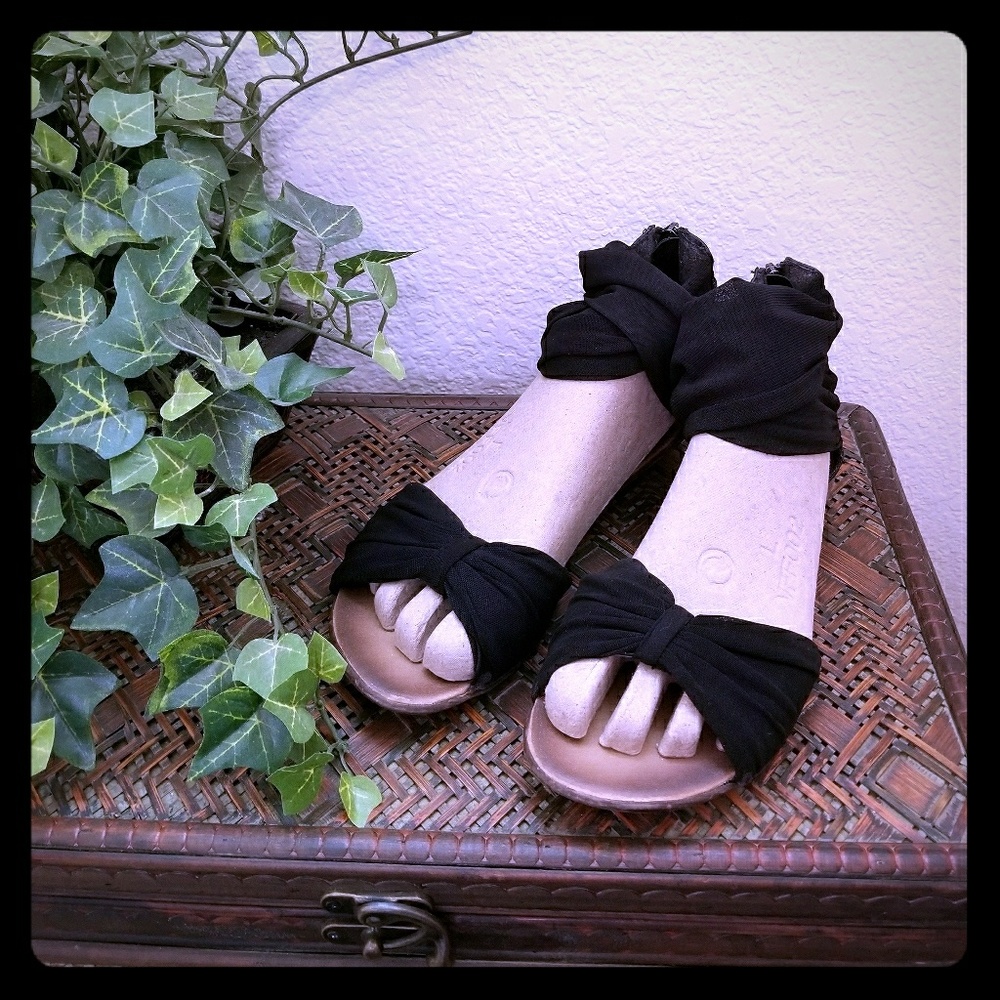Cute Black Sandals