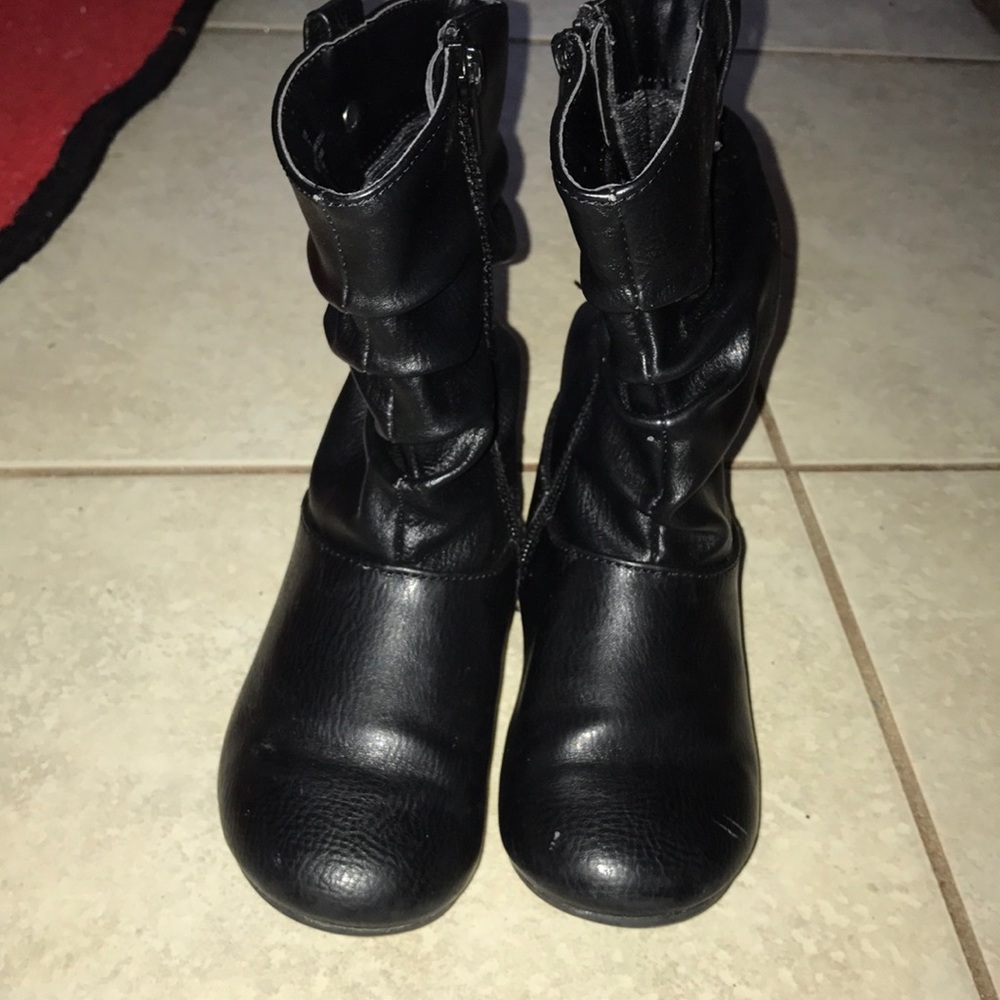 Toddler girl size 10 black boots