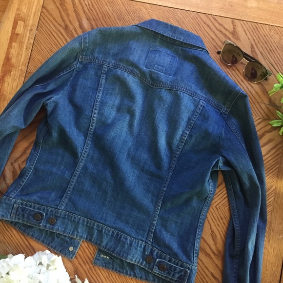 Vintage Levi’s Jean Jacket - Picture 4 of 4