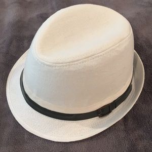 White fedora/ hat