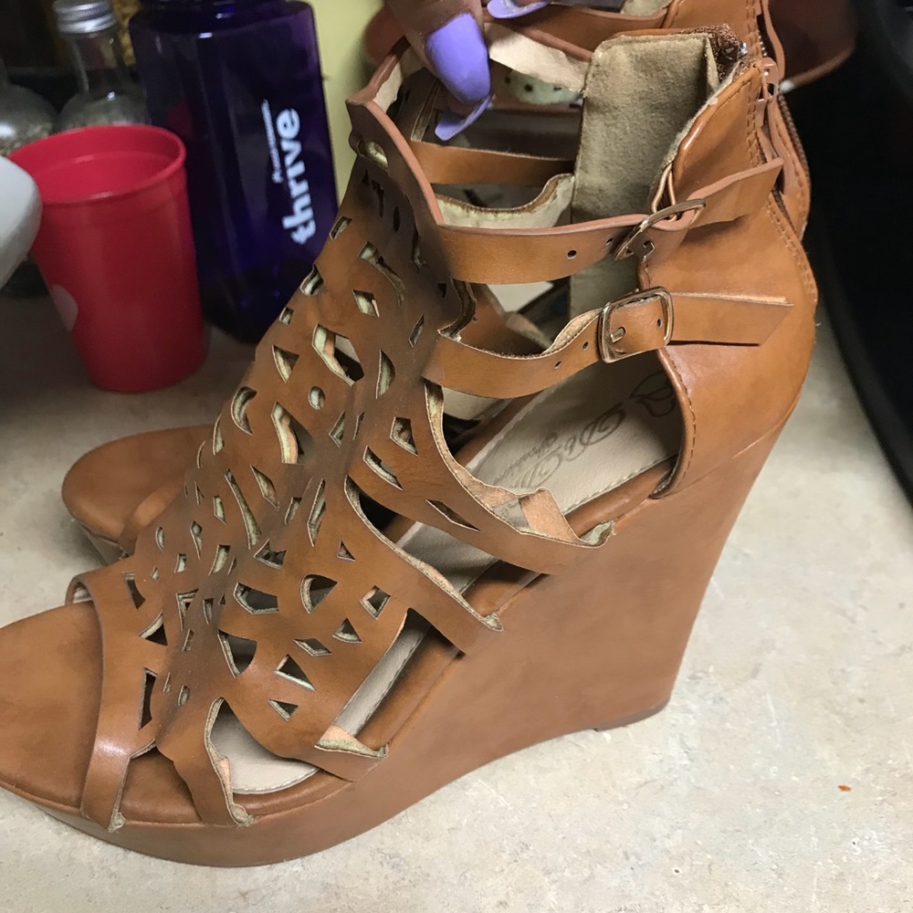 Tan wedges