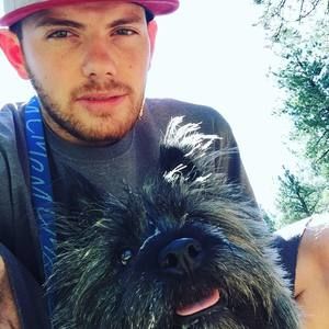 Meet your Posher, Lewis