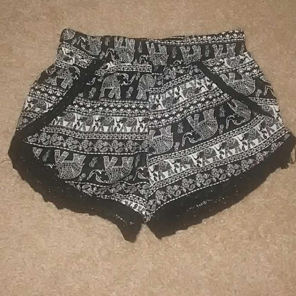 Girls adorable elephant shorts