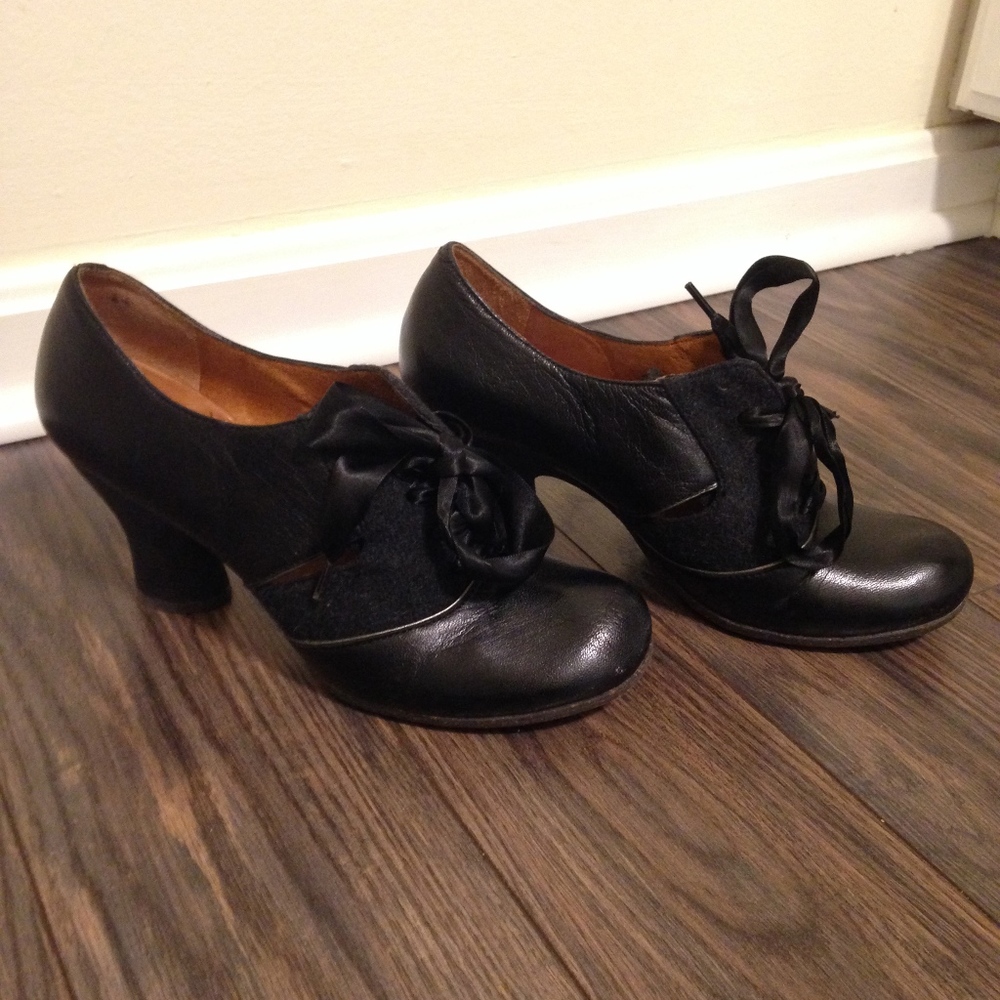 Naya pump, Never Worn