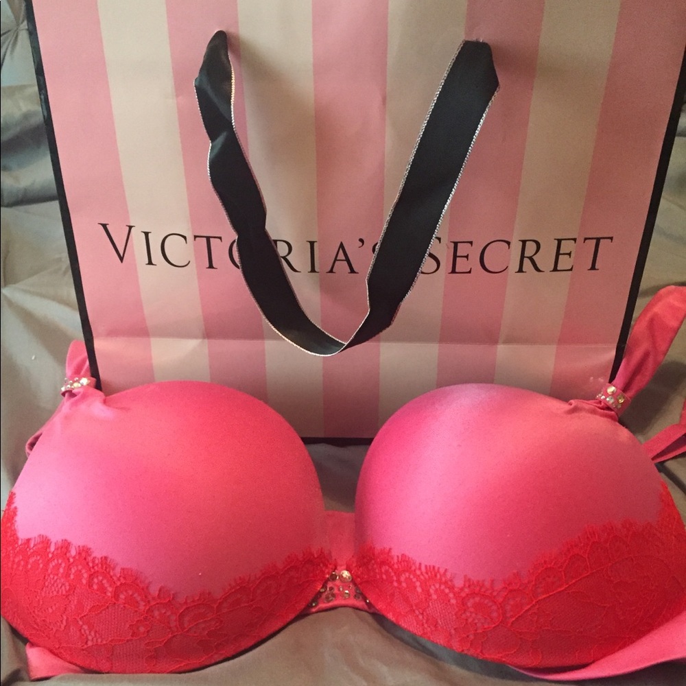 Victoria’s Secret bra