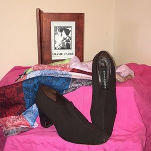 ♦️3/$25♦️Brown Vintage Evan Picone Booties sz 7.5