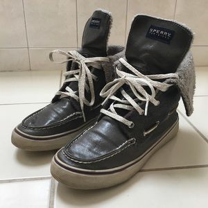 Grey & Silver Sperry Top-Sider Boots w/ Faux Fur