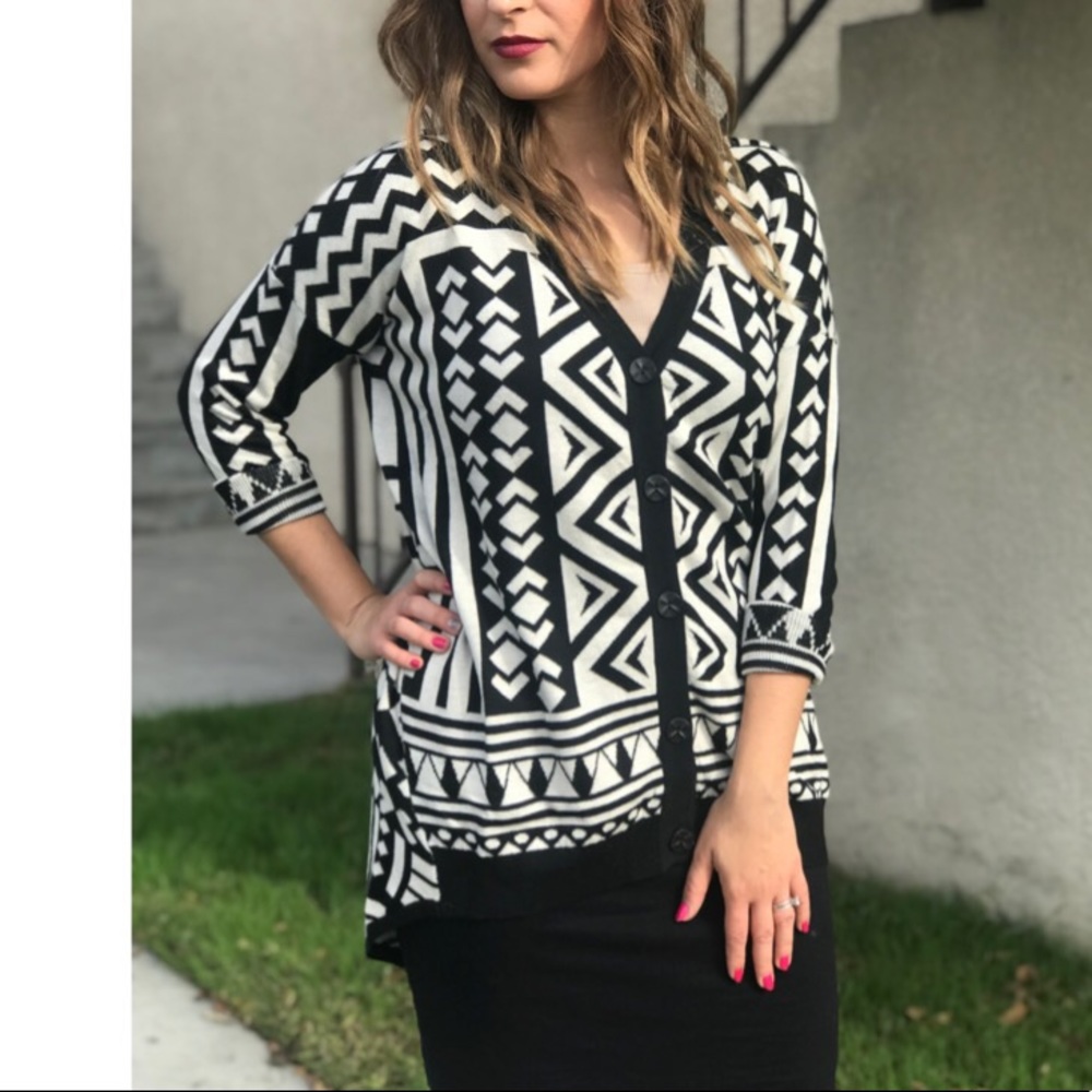 SALE ❗️CARDIGAN SWEATER PRINT - Picture 2 of 5