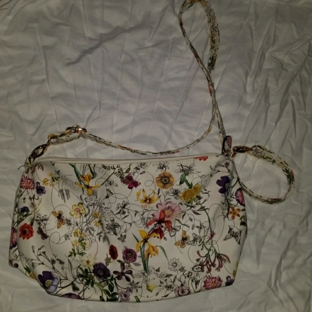 Crossbody - Picture 2 of 3