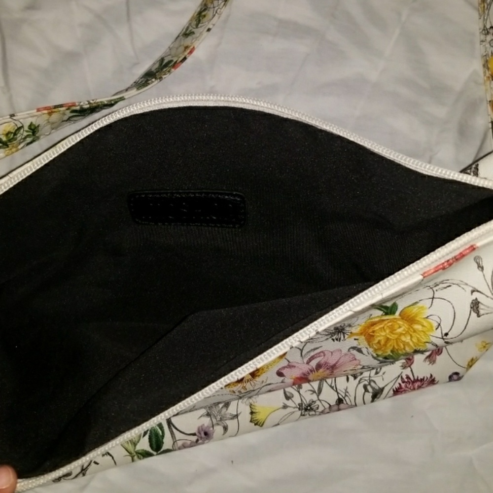 Crossbody - Picture 3 of 3