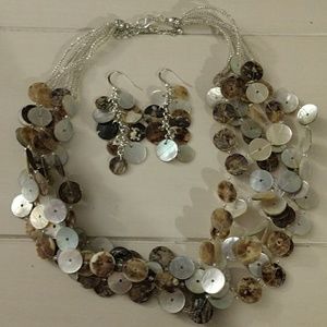 5️⃣for🔟 Avon Necklace and Earrings