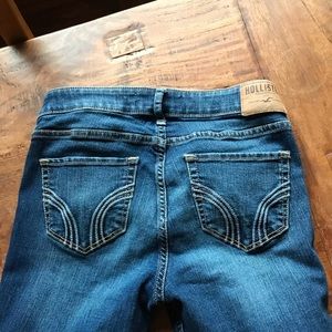 Hollister dark wash skinny jeans
