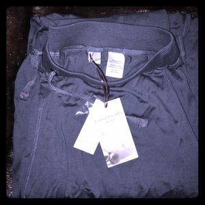 NWT never worn cotton & silk men’s leisure pants.