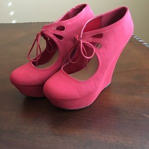Red wedges