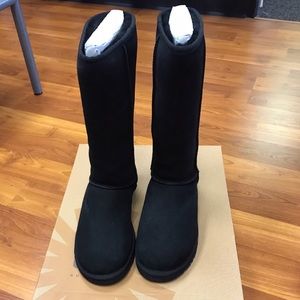 Black Tall Classic Uggs