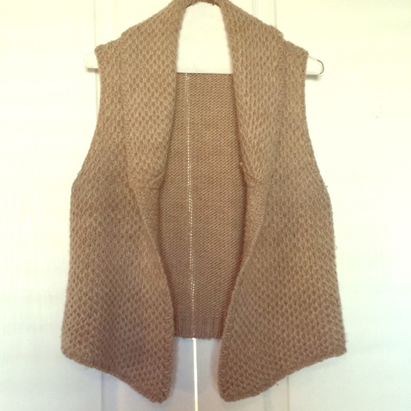 Ann Taylor Loft Knit Beige Vest - Picture 1 of 3