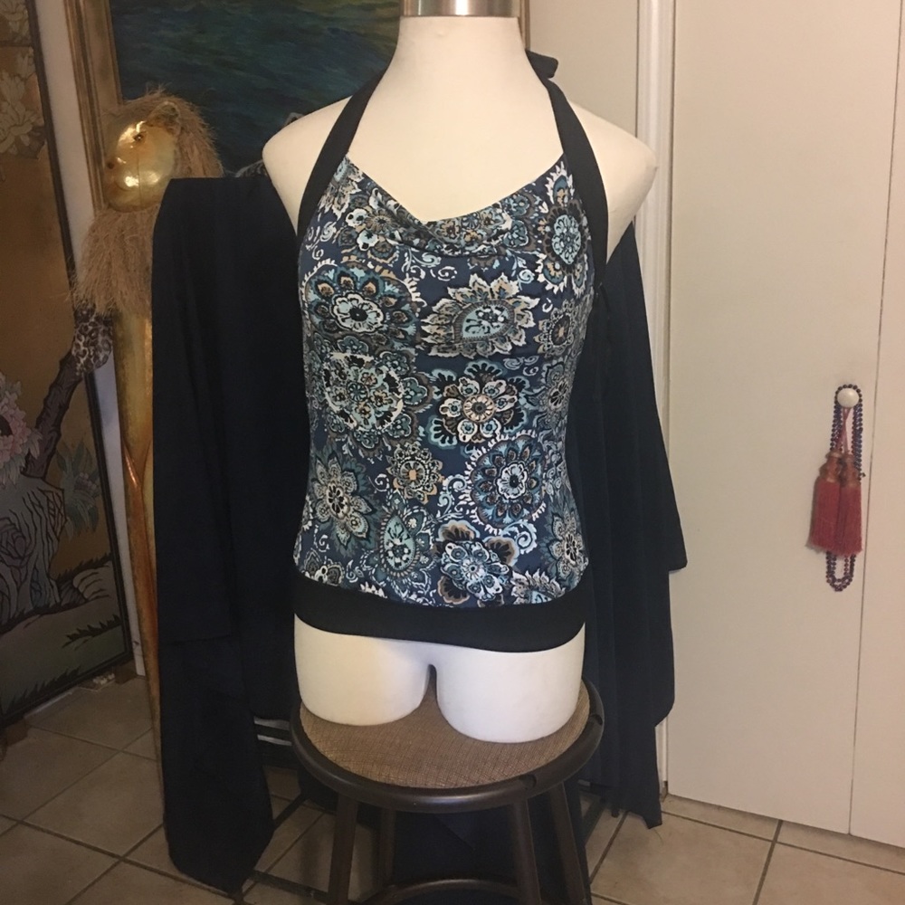 🔴BCX TOP - HALTER TIE SIZE LARGE