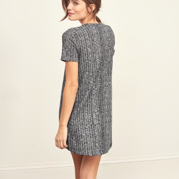 Gray ribbed dress - Picture 2 of 2