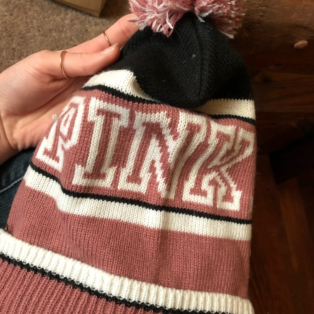 💕 PINK NATION Victoria’s Secret Winter Beanie