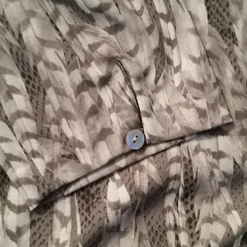Emil Rutenberg Collection Button up Top - Picture 3 of 5