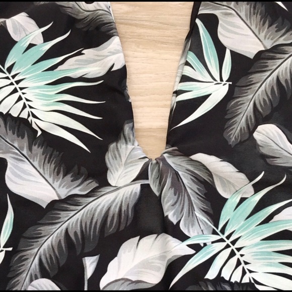 Mikoh Hinano One Piece - Picture 2 of 4