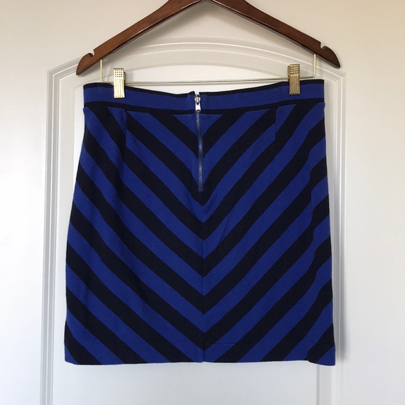 GAP Blue & Black Knit Mini Skirt, Small Tall - Picture 2 of 4