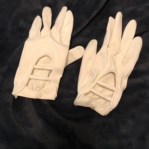 White Vintage Gloves