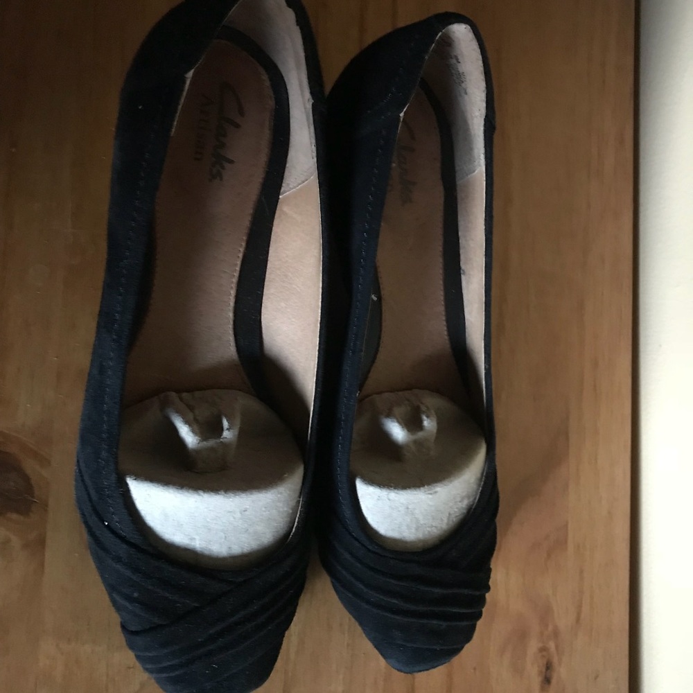 Clarks pumps