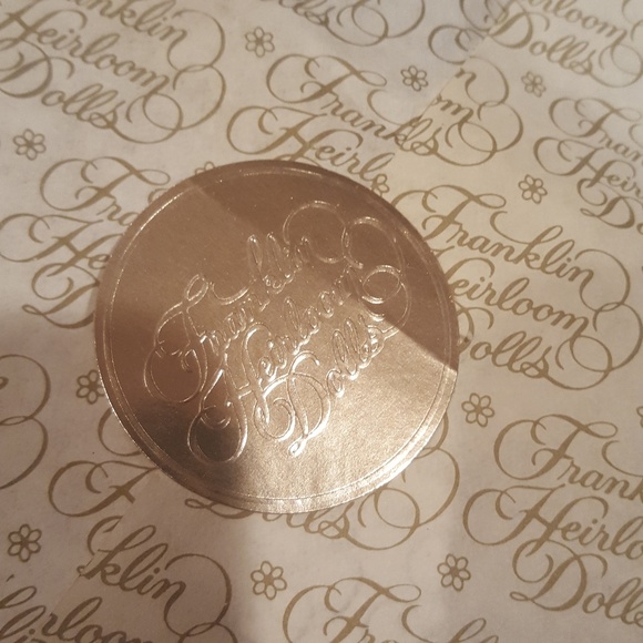 Collectible Jacqueline Kennedy wedding doll - Picture 2 of 7