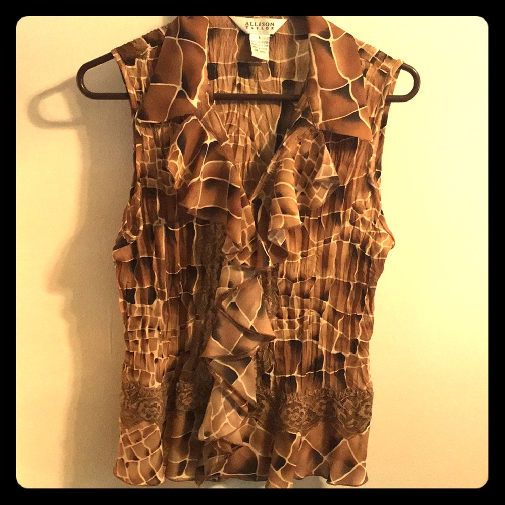 Sleeveless ruffle top.