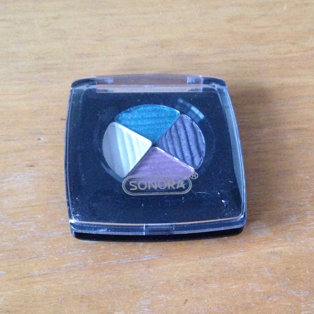 Eyeshadow - Picture 2 of 2