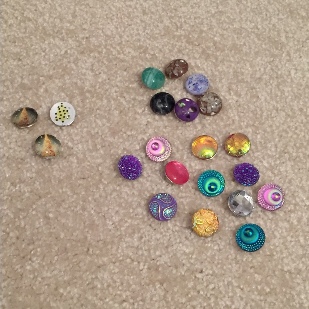 Snaps to dress up your Ginger Snap jewelry