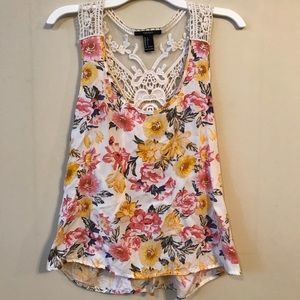 🌸Floral Lace Tank🌸