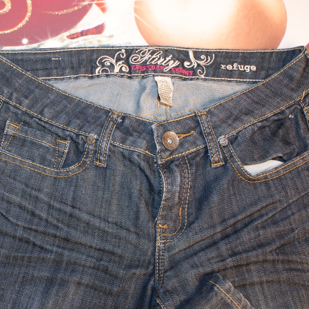 Refuge Women's Jeans "flirty" Size 6s