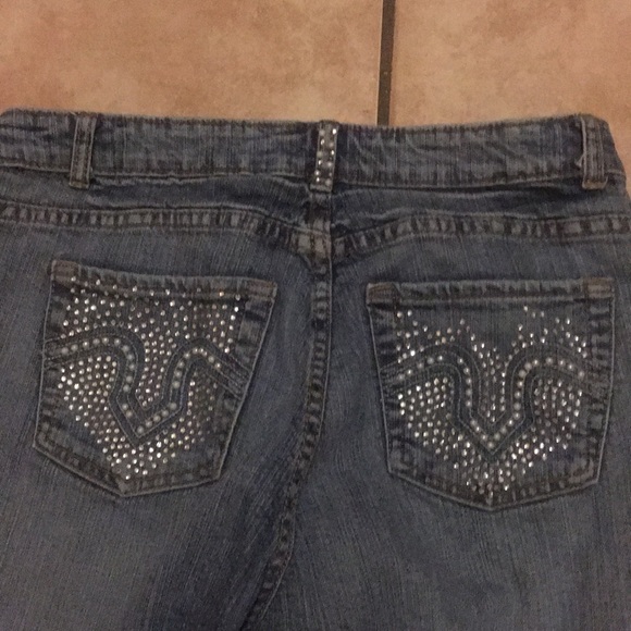 4/$50 Cache Embellished Jeans w/ bling 8 x 33 - Picture 4 of 7