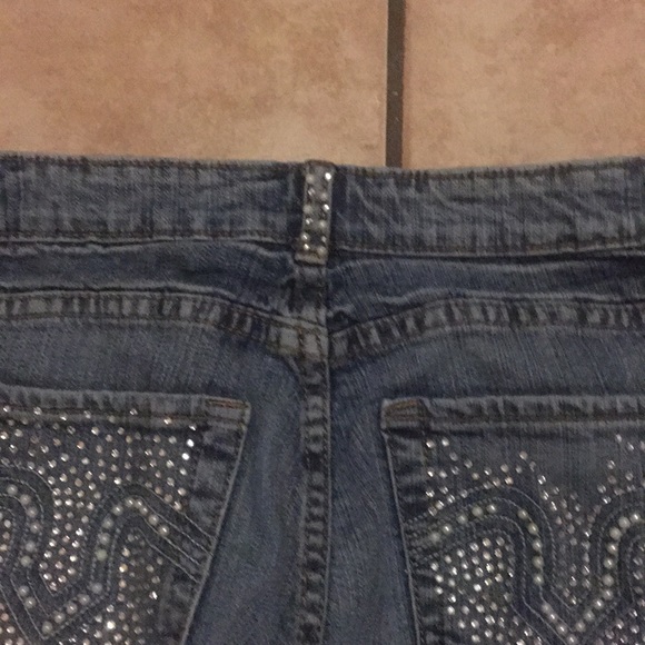 4/$50 Cache Embellished Jeans w/ bling 8 x 33 - Picture 7 of 7