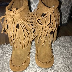 Authentic Minnetonka Moccasin fringe boots