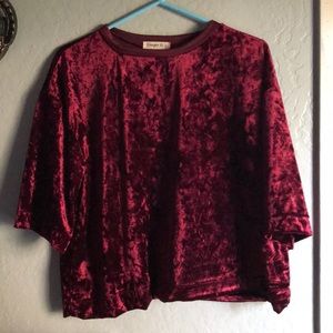 Crush velvet top in maroon.