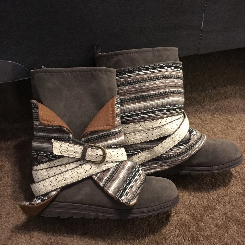 Muk Luks boots