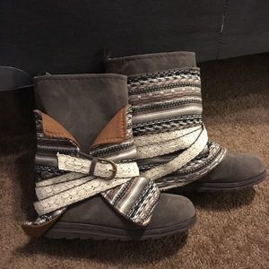 Muk Luks boots