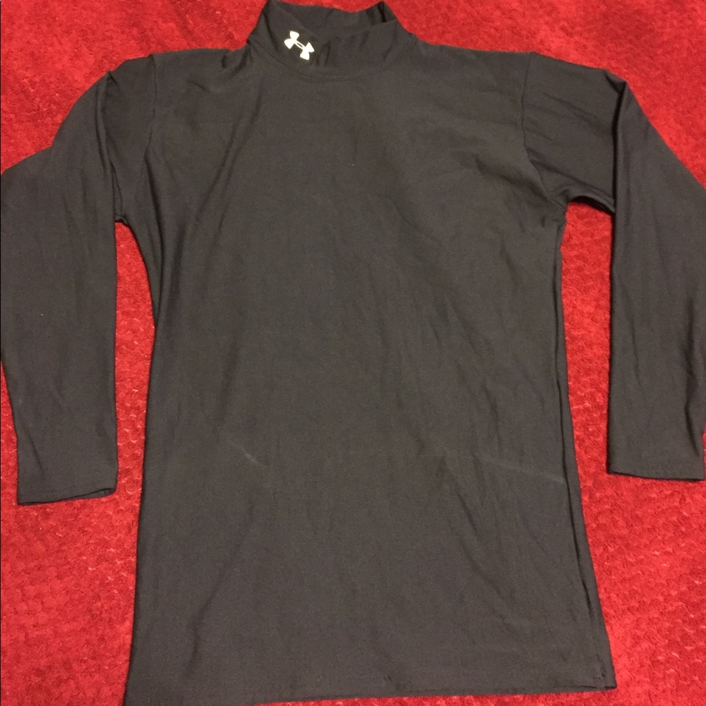 Black Underarmour XL fitted shirt. Size XL.