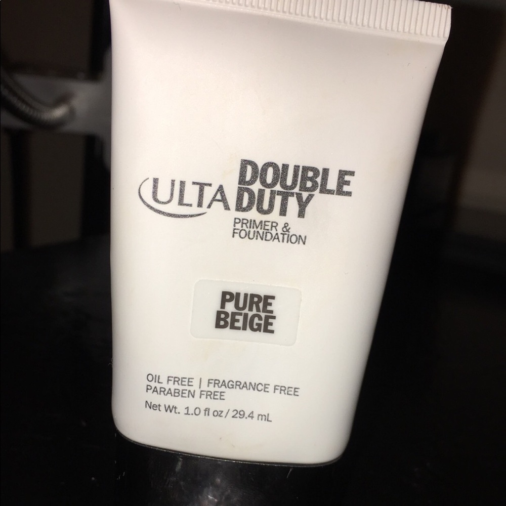 2 in 1 PRIMER & FOUNDATION\\like new