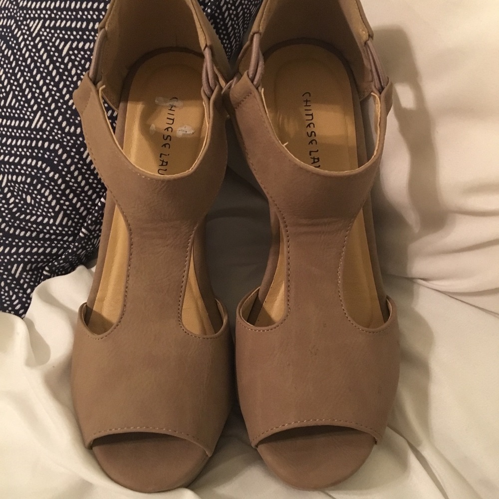 Tan Wedges